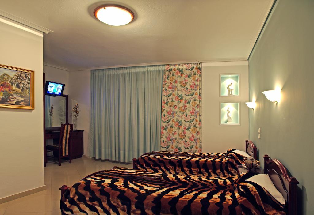 Hotel Chronis Paralia Katerinis Bilik gambar